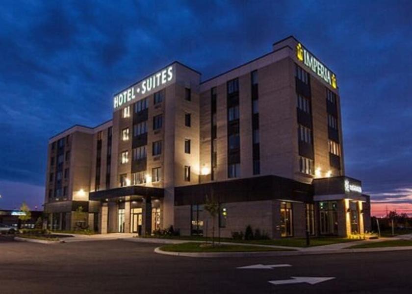 Quebec Boucherville Courtyard