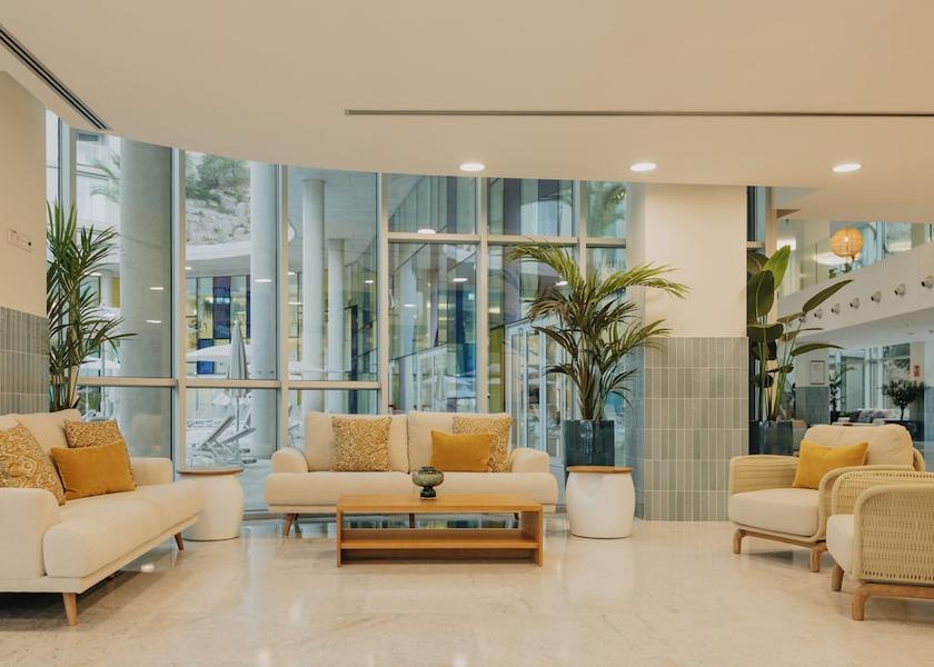 Valencian Community Peniscola Reception