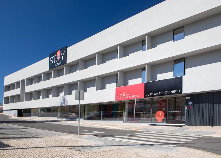  Loures Front of property