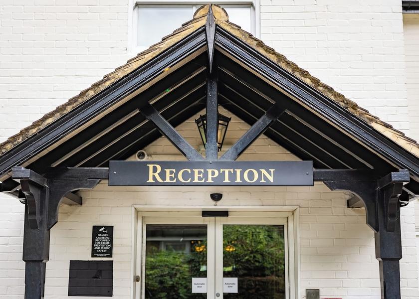 England Uxbridge Exterior Detail