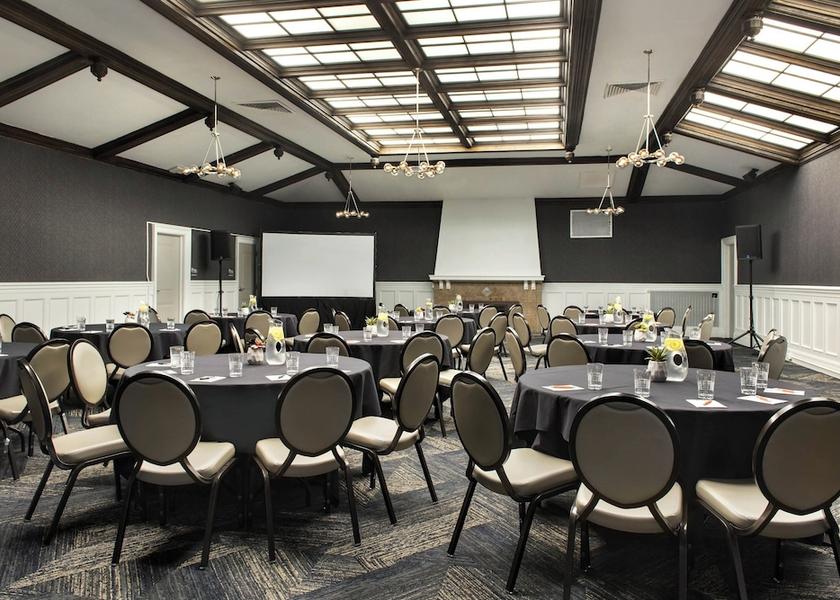 New York Buffalo Meeting Room