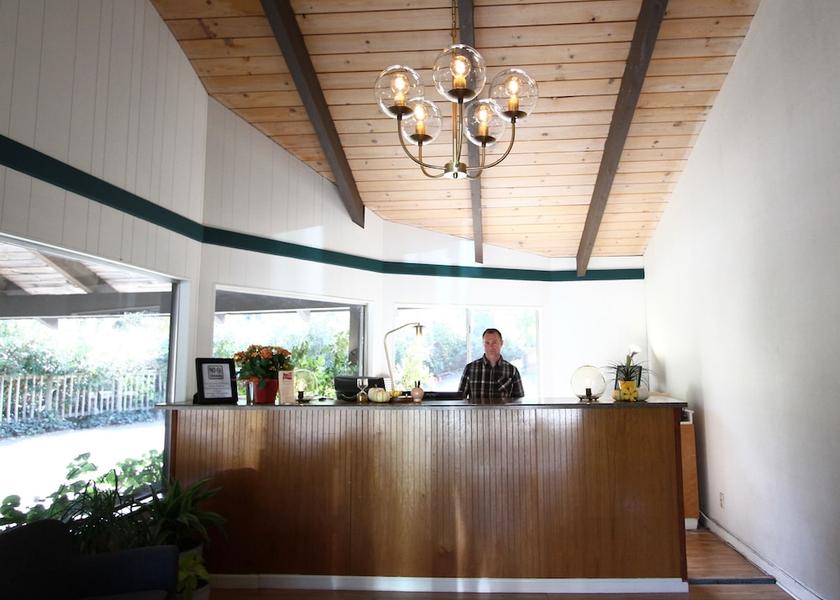 California Occidental Lobby