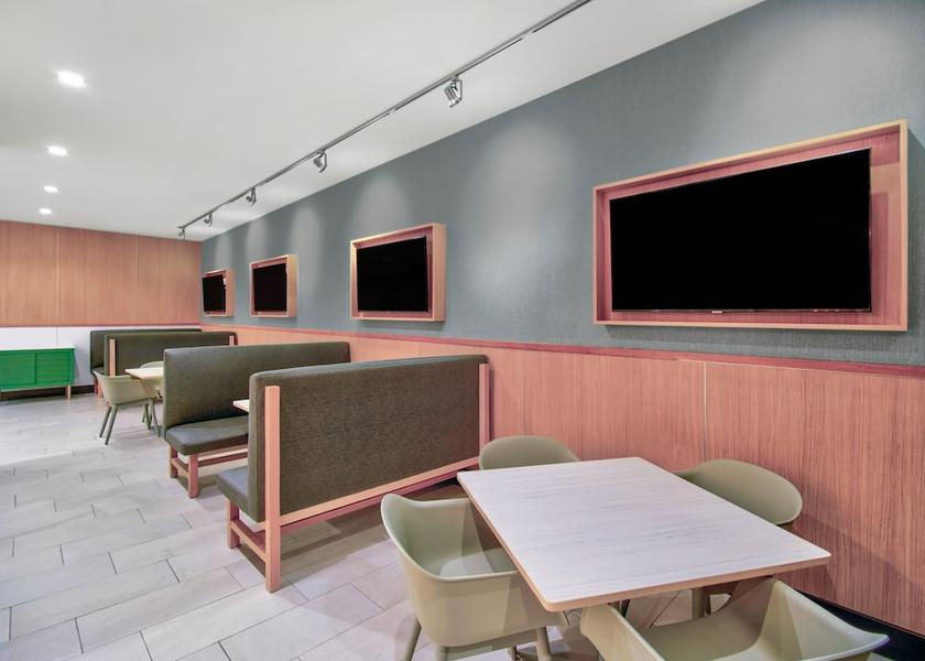 Pennsylvania Erie Restaurant