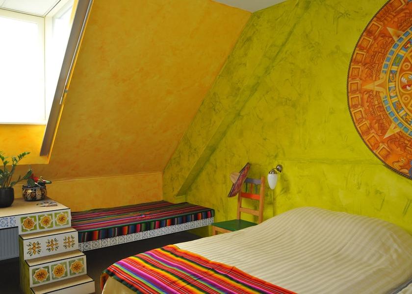 South Holland Delft Room