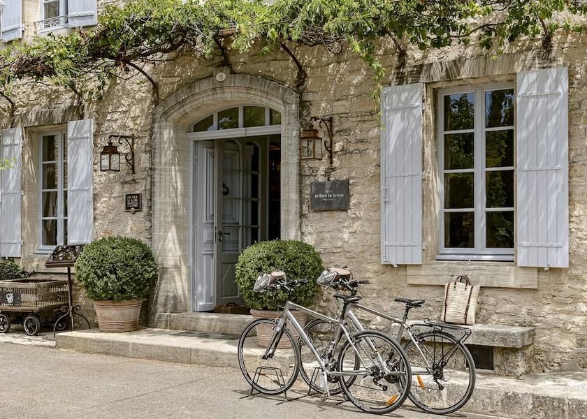 Provence - Alpes - Cote d'Azur Crillon-le-Brave Facade