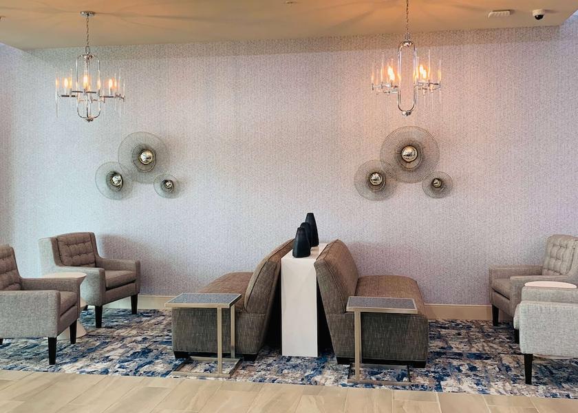 Iowa Red Oak Breakfast Area