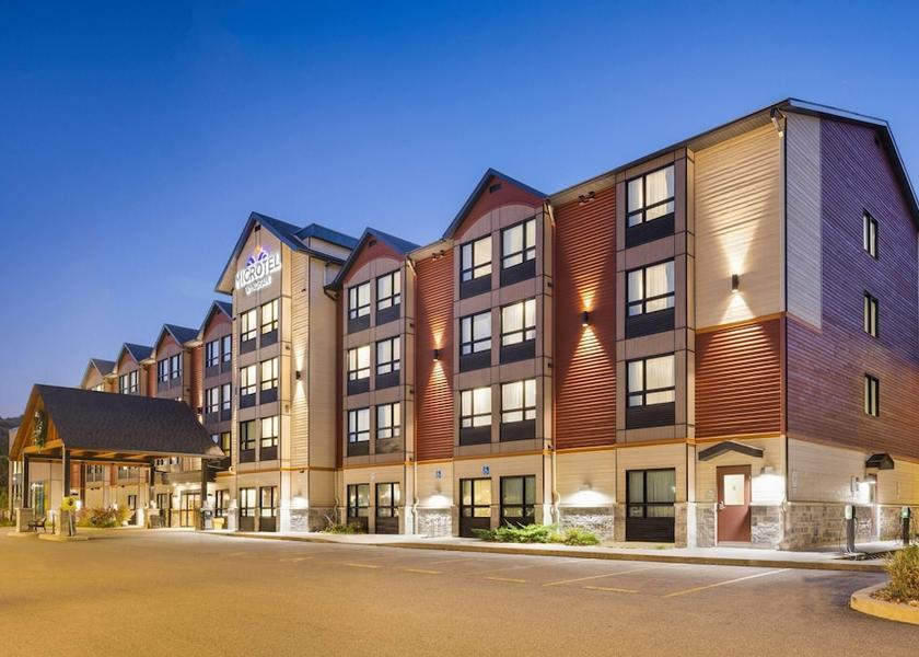 Quebec Mont-Tremblant Exterior Detail