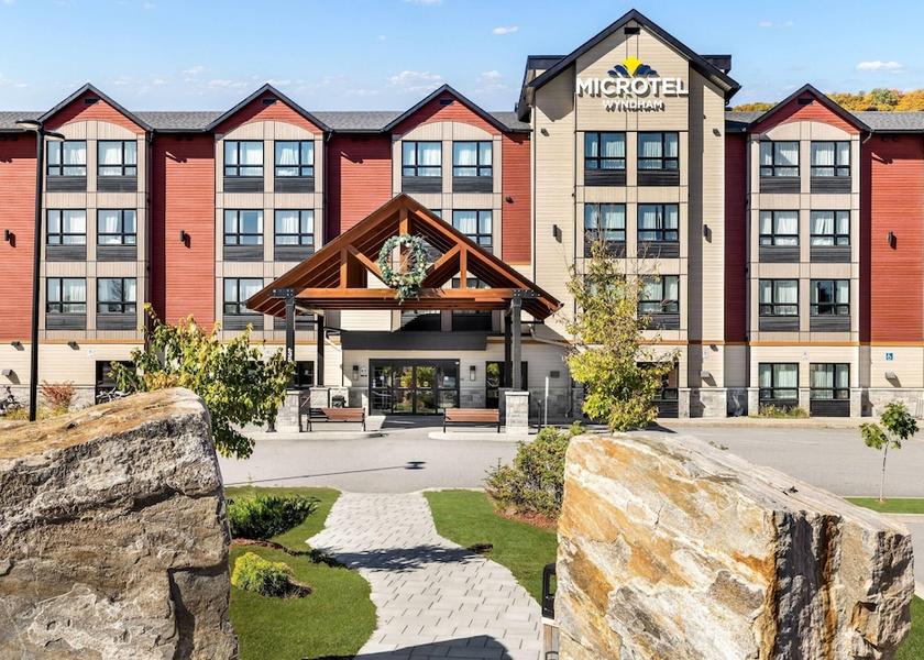 Quebec Mont-Tremblant Exterior