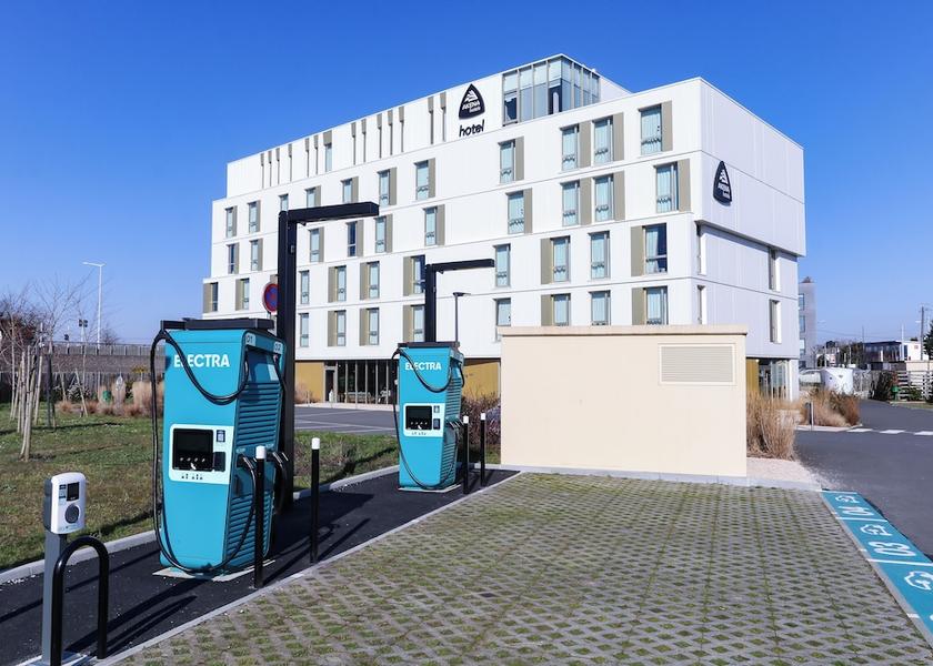 Pays de la Loire Reze Facade