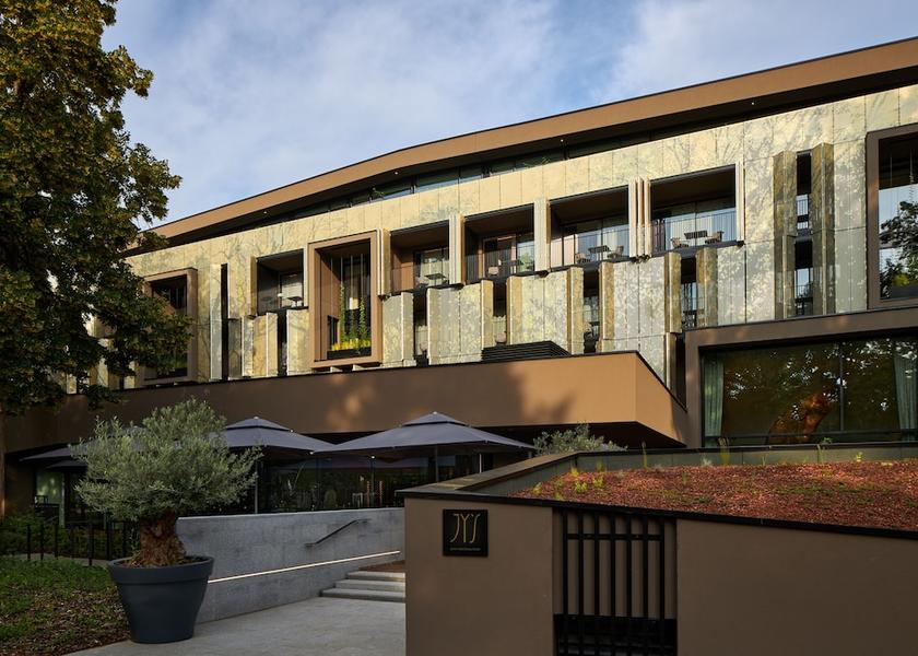 Grand Est Colmar Exterior