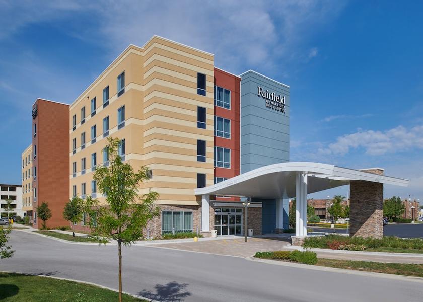 Illinois Des Plaines Exterior Detail