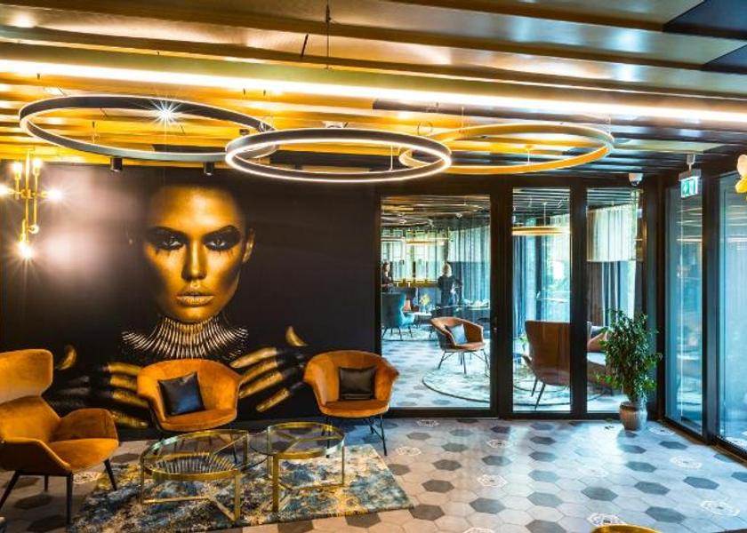 Bavaria Rosenheim Lobby