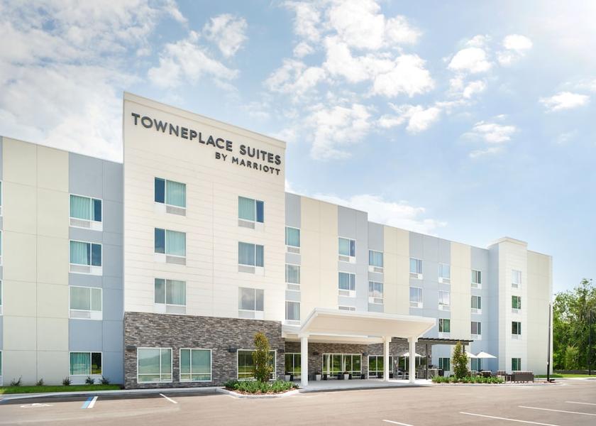 Florida Leesburg Exterior Detail