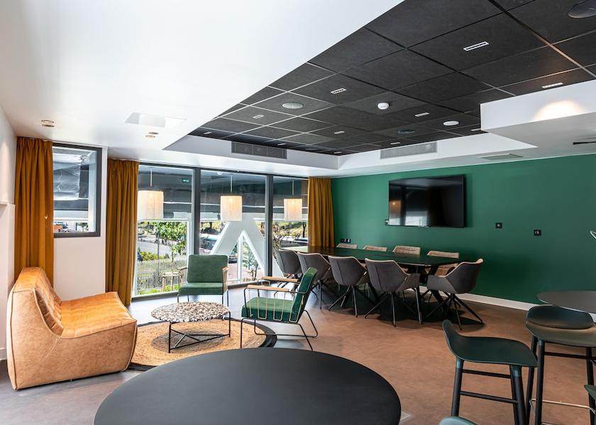 Île-de-France Asnieres-sur-Seine Meeting facility