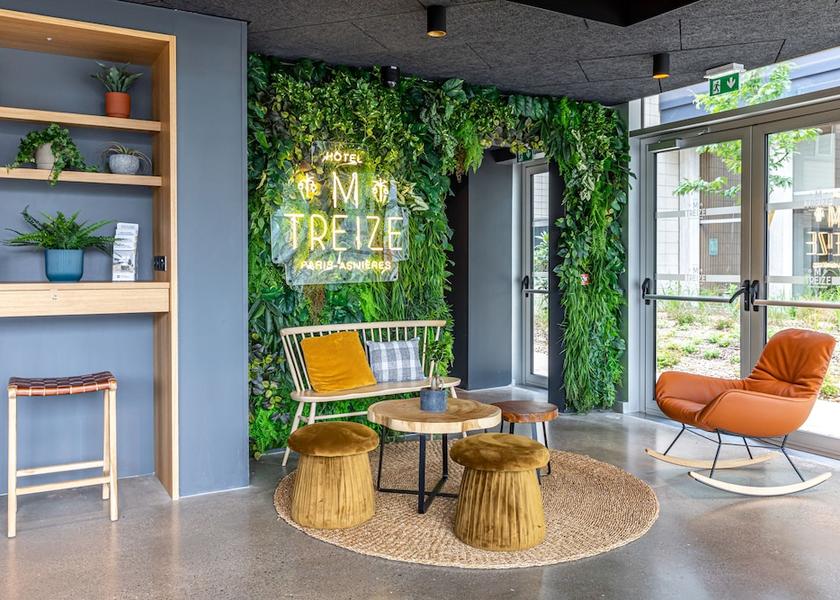 Île-de-France Asnieres-sur-Seine Lobby sitting area