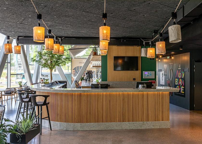 Ile-de-France Asnieres-sur-Seine Reception
