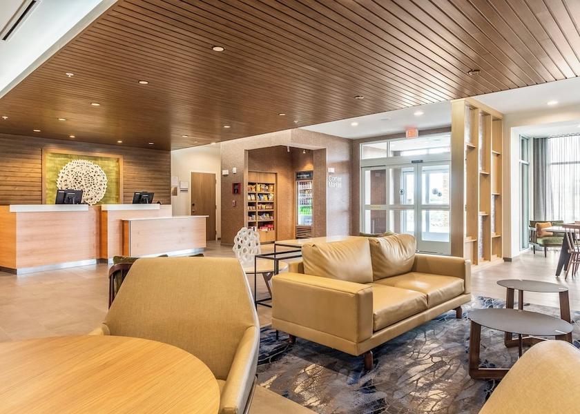 Lobby lounge