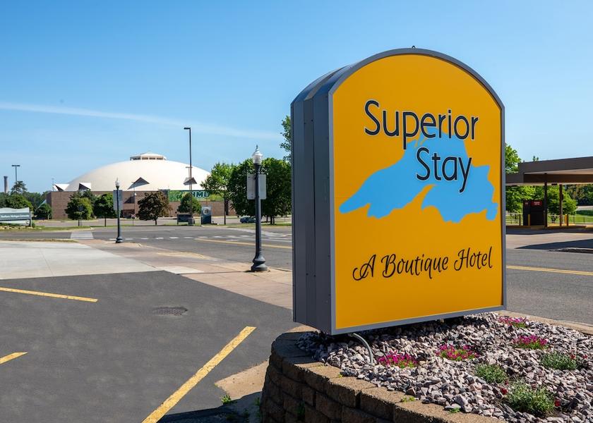 Michigan Marquette Exterior Detail