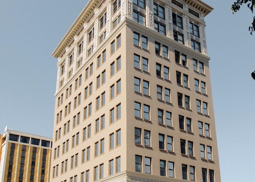 California Sacramento Exterior Detail