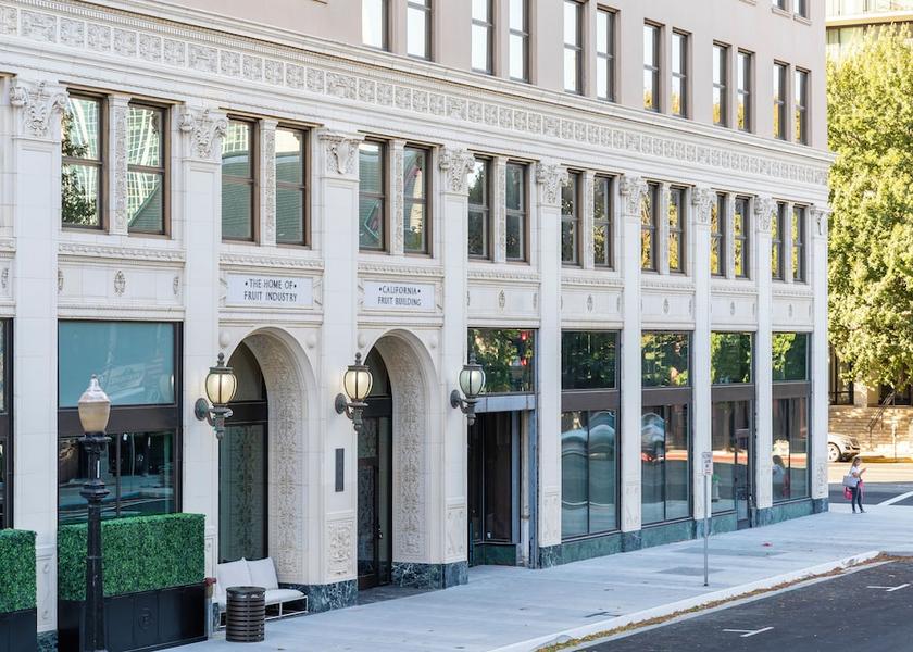 California Sacramento Exterior Detail