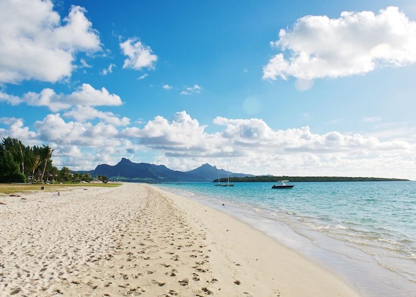 Grand Port Pointe D'esny Beach