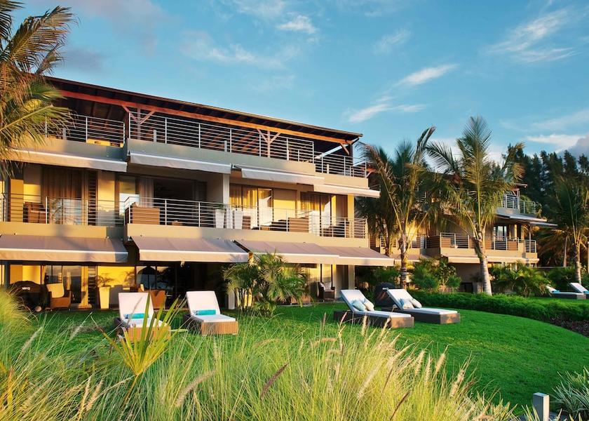 Grand Port Pointe D'esny Front of property