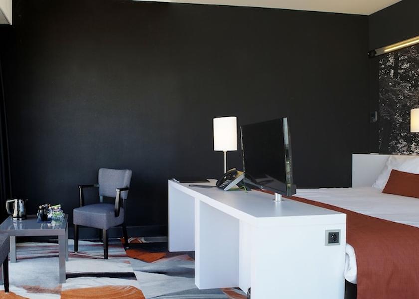 North Brabant Helmond Room