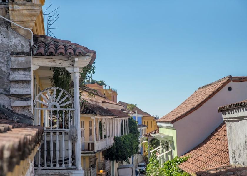 Bolivar Cartagena Exterior Detail