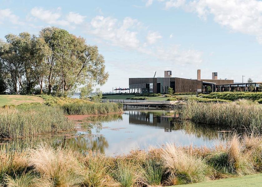 Victoria Yarrawonga Exterior Detail