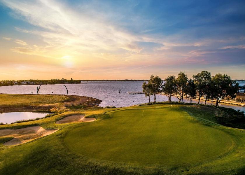 Victoria Yarrawonga Golf