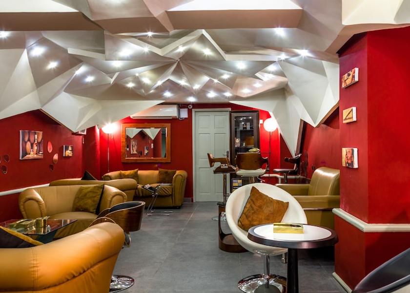  Cotonou Lounge