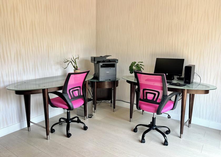 British Columbia Parksville Business center