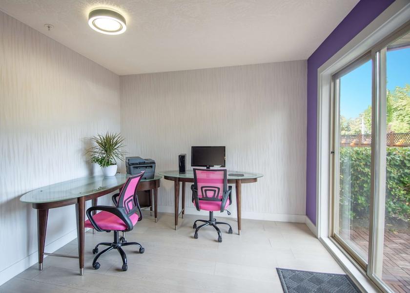 British Columbia Parksville Business center