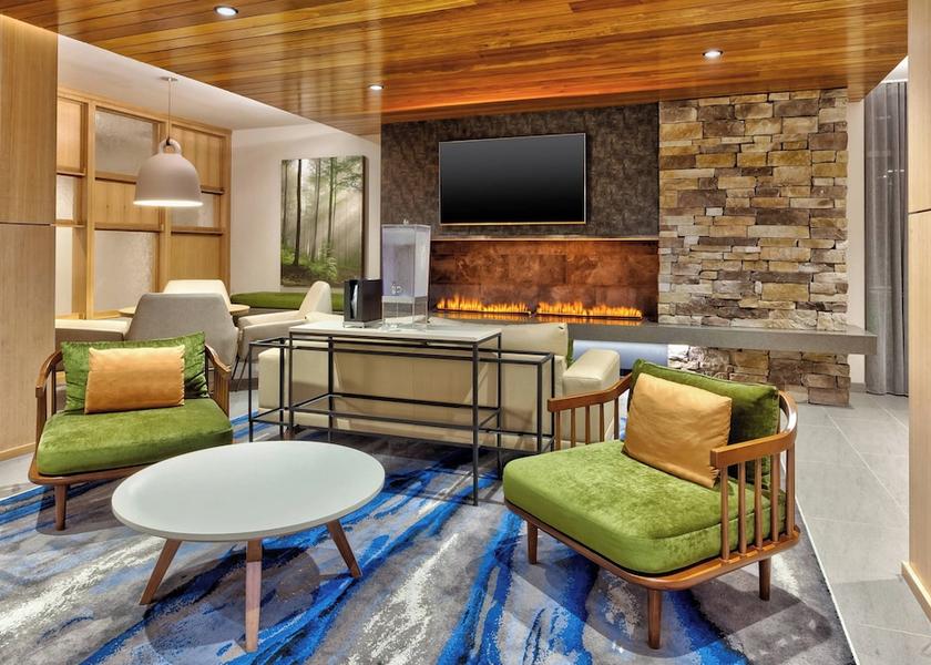 Tennessee Alcoa Lobby lounge