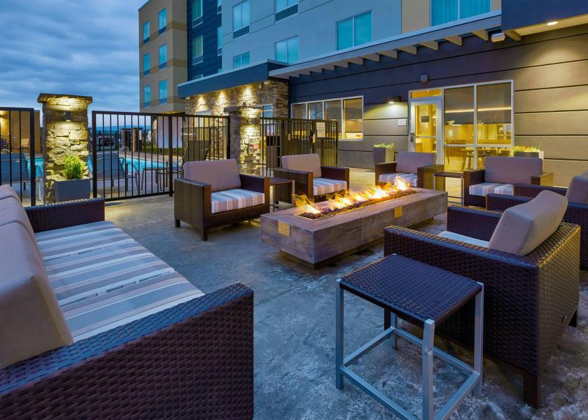 Tennessee Alcoa Hotel Exterior