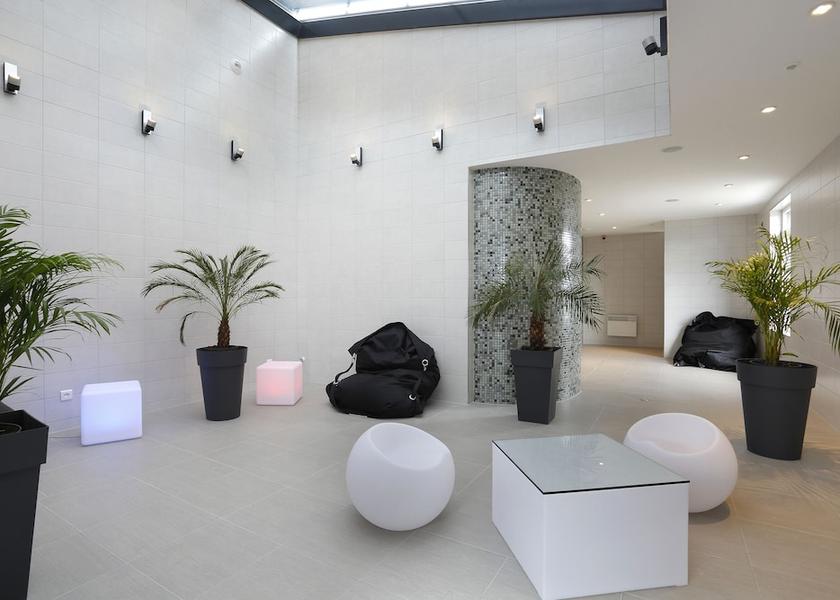 Grand Est Illkirch-Graffenstaden Spa reception