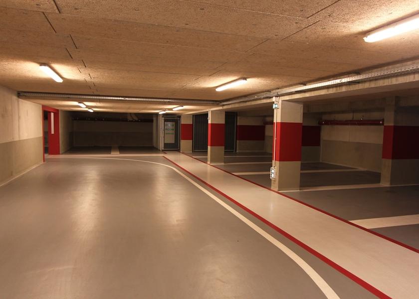 Grand Est Illkirch-Graffenstaden Parking