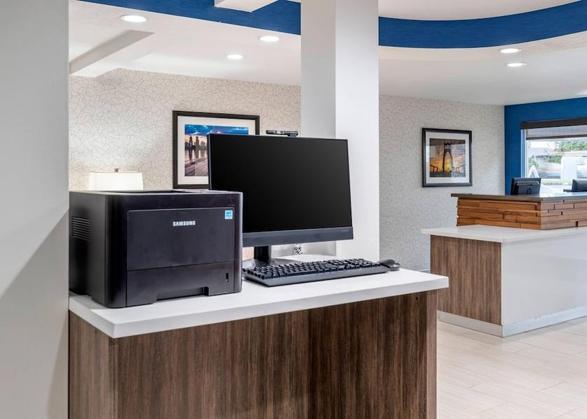 Oregon Tigard Business center