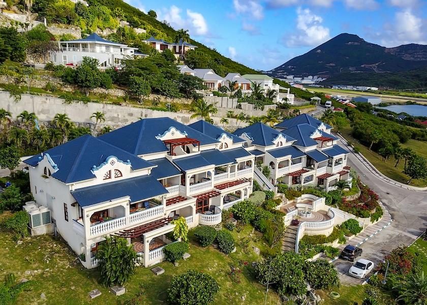  Grand Case Primary image