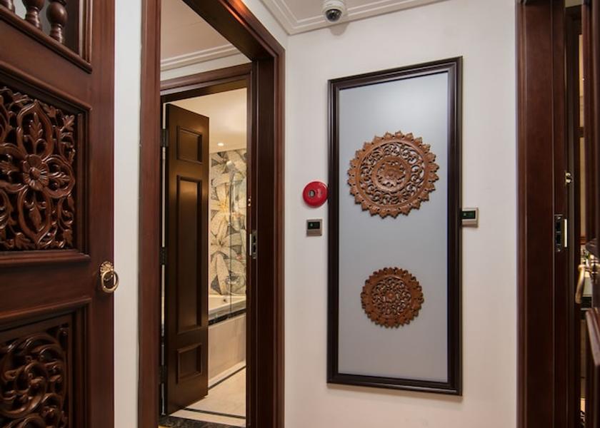  Hanoi Room