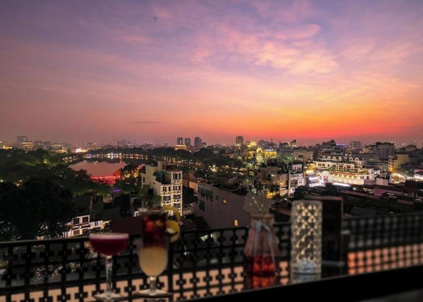  Hanoi Bar (on property)