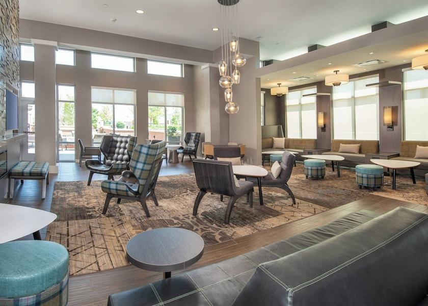 Illinois Fulton Lobby