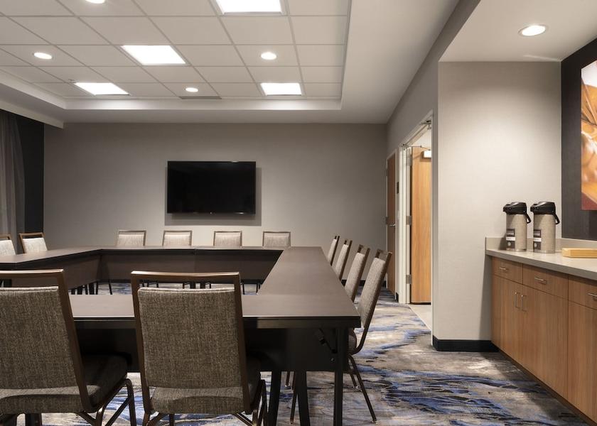 Illinois O'Fallon Meeting Room