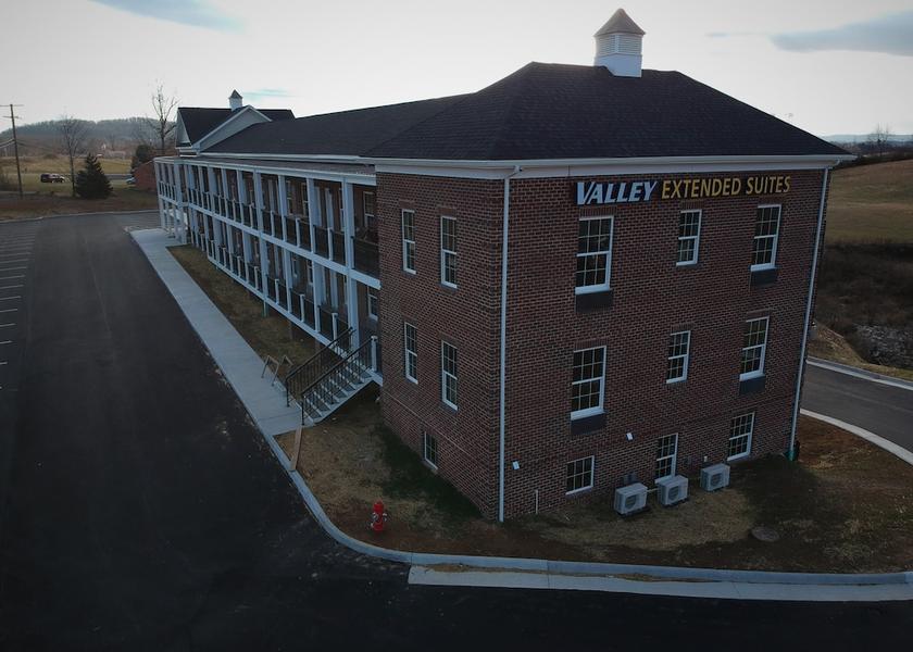 Virginia Fishersville Exterior Detail