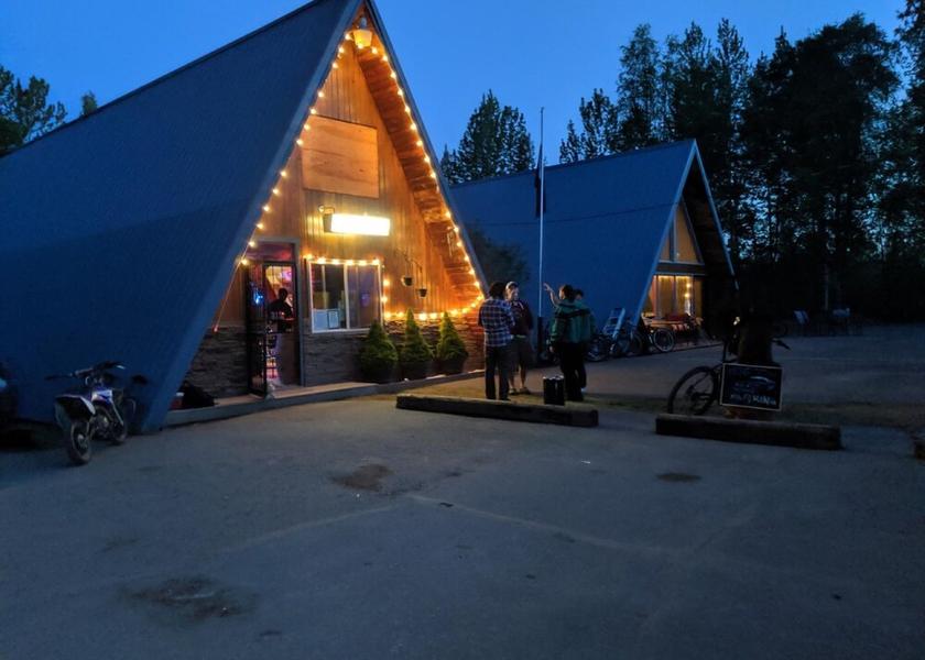 Alaska Talkeetna Bar (on property)