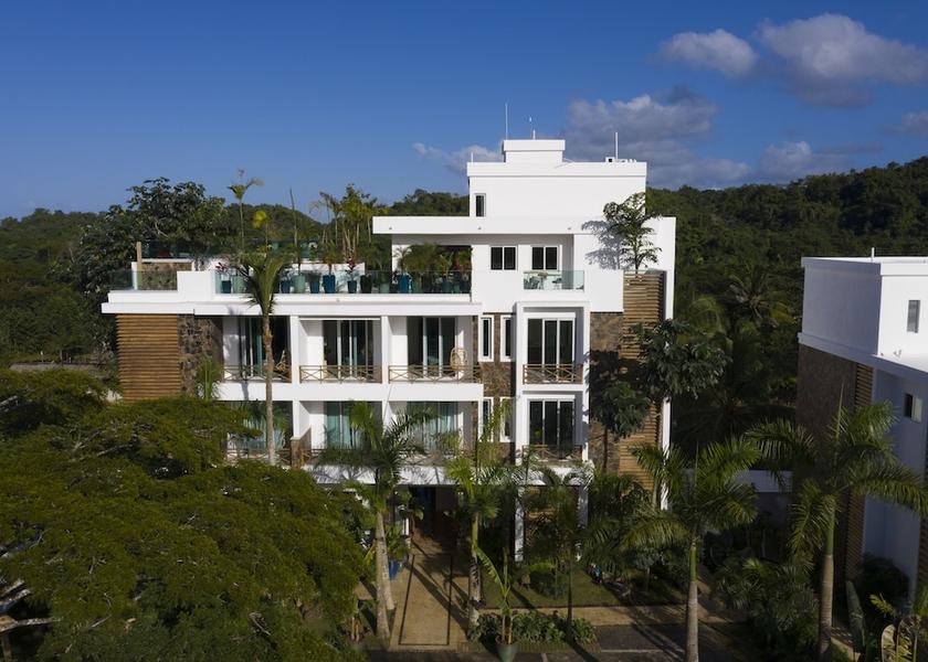 Samana Las Terrenas Facade