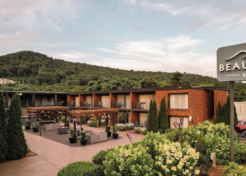 North Carolina Asheville Facade