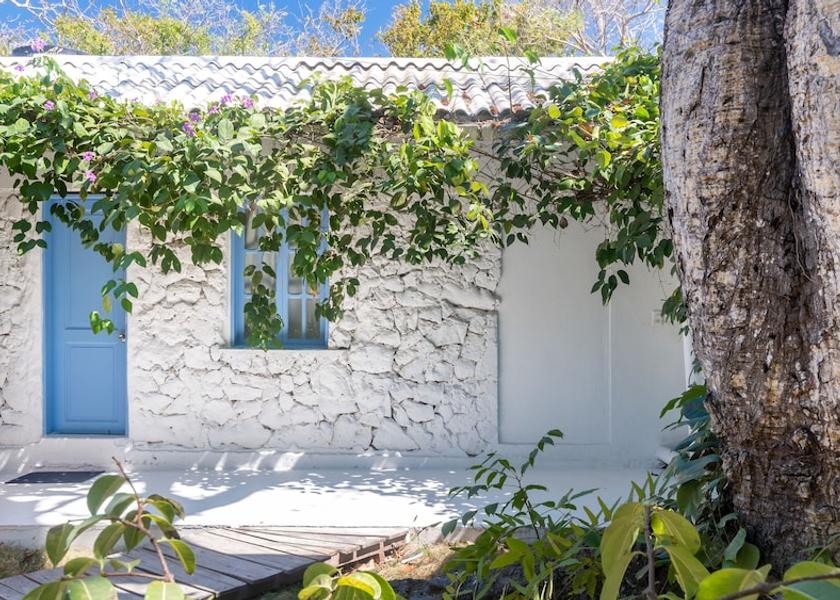 Bolivar Rosario Islands Facade