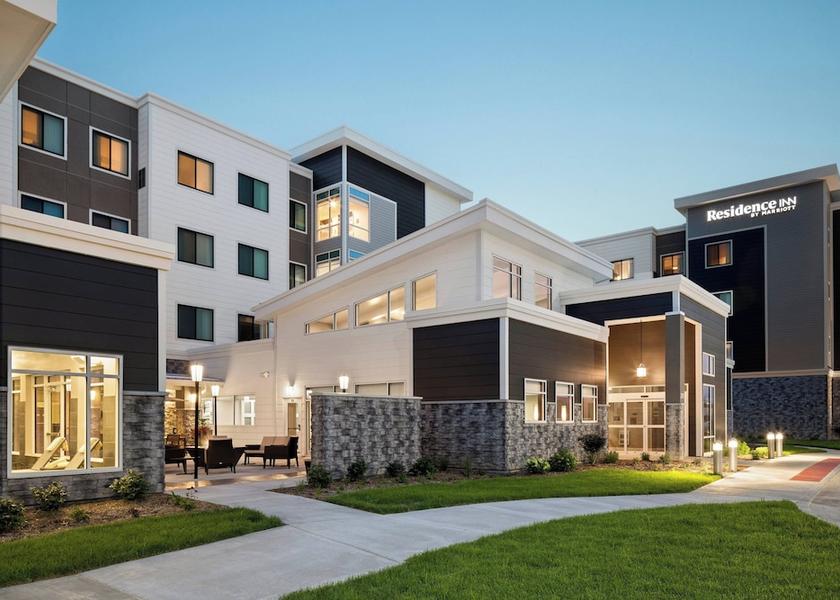 Illinois East Peoria Exterior Detail