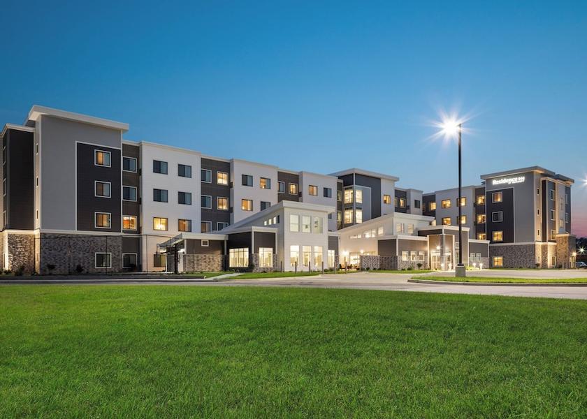 Illinois East Peoria Exterior Detail